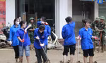 Tuổi trẻ Yên Bái lội bùn khắc phục hậu quả mưa lũ