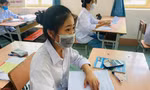 Cô trò Trường THPT Điềm Thụy (Thái Nguyên) đến trường ôn tập trước kỳ thi Ảnh: Anh Minh 