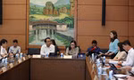 Đại biểu thảo luận tại tổ ảnh: Như Ý