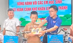 Học sinh nghèo bất ngờ nhận nhiều phần quà, xe đạp trong ngày lễ Quốc khánh 2/9