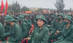 Hơn 100 thanh niên đồng bào Vân Kiều, Pa Kô lên đường nhập ngũ