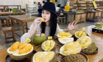 Phạm Băng Băng gây sốt ‘du lịch sầu riêng’ 