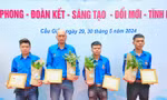 Trao tặng Huy hiệu 'Tuổi trẻ dũng cảm' cho bốn thanh niên đập tường cứu người trong vụ cháy ở Trung Kính, Hà Nội