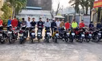 Cảnh sát cơ động phải cưa chân khi ngăn nhóm đua xe trái phép