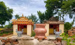 Miếu Đôi làng Dạ Lê (nay là tổ dân phố Dạ Lê, phường Thủy Vân, thành phố Huế)