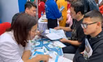  Từ ngày 29/8-5/9, thí sinh điều chỉnh nguyện vọng xét tuyển đại học (ảnh chụp tại Ngày hội tư vấn tuyển sinh hồi tháng 3). Ảnh: Diệp An