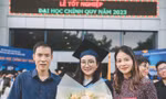 Trần Anh Ngọc nhận bằng tốt nghiệp xuất sắc bên cạnh bố mẹ