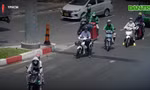Người dân TPHCM mệt mỏi vì nắng nóng bất thường sau Tết