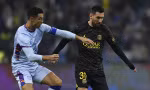 Chiếc áo Messi mặc hôm gặp Ronaldo được săn đón gắt gao