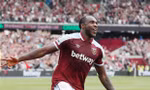 Antonio là người ghi bàn duy nhất giúp West Ham đánh bại Tottenham