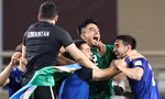 Giành vé dự World Cup, các tuyển thủ Uzbekistan được tặng thưởng huân chương và xe hơi
