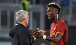 Mourinho vẫn chê trách học trò dù thắng 4-0