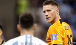 Tiền đạo bị Messi mắng là 'đồ đần' gia nhập MU