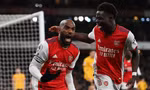 Ngược dòng giành 3 điểm phút chót, Arsenal đe doạ chiếm chỗ của MU