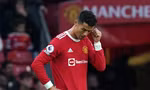 Ronaldo đang là "vấn đề" của MU