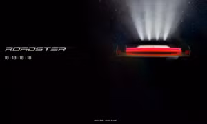 Lộ ngày ra mắt của Tesla Roadster thế hệ mới