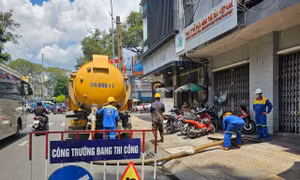 Chăm lo Tết cho 8.000 công nhân xây dựng, vệ sinh môi trường và thoát nước ở TPHCM