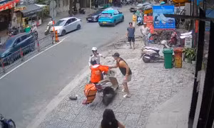 Công an làm việc với người đàn ông đánh nữ nhân viên giao hàng ở TPHCM
