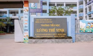 Hiệu trưởng xin thôi chức sau vụ giáo viên phạt học sinh tự chích bằng kim tiêm