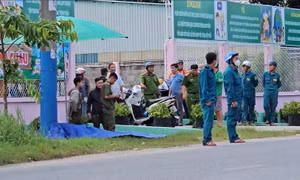 Người phụ nữ tử vong sau va chạm trụ điện ở TPHCM