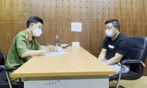 Bắt đối tượng trong đường dây lừa đảo triệu đô qua sàn tiền ảo Bioption