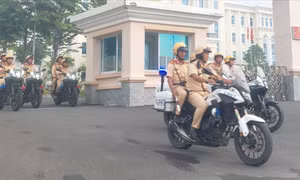 CSGT Công an TPHCM hóa trang xử lý vi phạm nồng độ cồn, ma túy