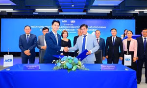 Học bổng mang tên nhà sáng lập ACB khởi đầu tại UEH