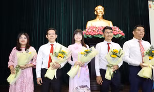 TPHCM tuyên dương 233 Bí thư Chi bộ tiêu biểu, giỏi việc nước, đảm việc nhà