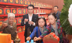 Truy điệu, an táng hài cốt liệt sĩ tại Công viên Lê Thị Riêng vào đầu tháng 10
