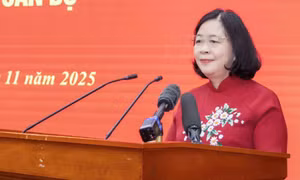 Báo cáo Trung ương giới thiệu bà Bùi Thị Minh Hoài làm Chủ tịch Ủy ban Trung ương MTTQ Việt Nam