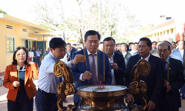 Tri ân các chiến sĩ cách mạng tại 'địa chỉ đỏ' Nhà đày Buôn Ma Thuột