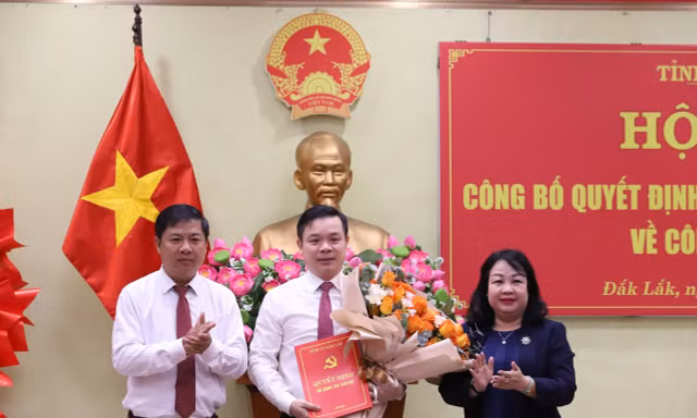 Ông Đỗ Hữu Huy giữ chức Bí thư Đảng uỷ UBND tỉnh Đắk Lắk