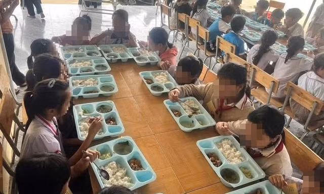 Nhiều trường ở Đắk Lắk trót mua chịu thực phẩm, vì ngóng dự án 'Nuôi em' chi tiền
