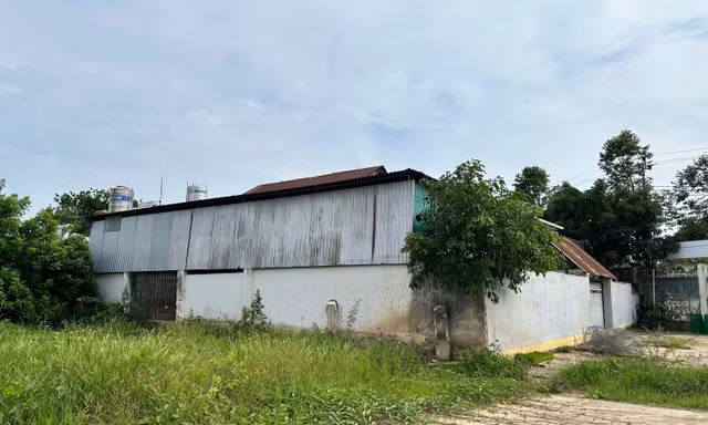 Nguyên hiệu trưởng dựng nhà trên đất trường, chiếm dụng gần 500m² 