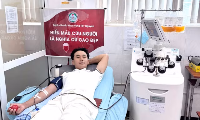 'Lao' vào bệnh viện lúc nửa đêm, trao sự sống cho người lạ