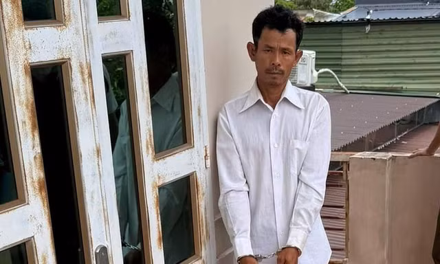 ‘Yêu râu xanh’ bị bắt sau 15 năm lẩn trốn
