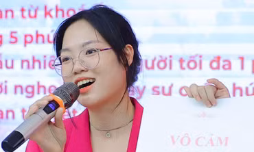Phần thuyết trình 'nuốt míc' của thí sinh Hoa hậu Việt Nam