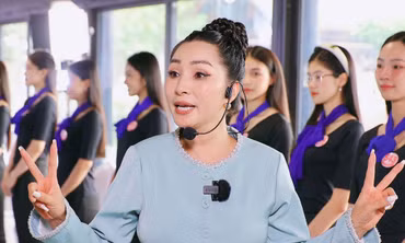 Thí sinh Hoa hậu Việt Nam được học cách dùng mạng xã hội thông minh
