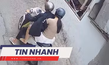 TIN NHANH: Bắt khẩn cấp đôi nam nữ cướp điện thoại của bé trai 7 tuổi ở trong hẻm