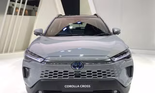 Toyota đạt kỷ lục doanh số nhờ xe hybrid