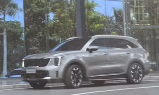 Kia Sorento bản mới lộ diện tại Việt Nam