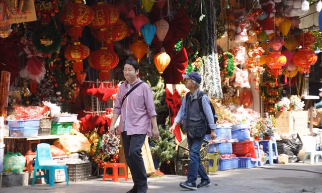 Phố cổ Hà Nội 'thay áo mới' sau một đêm: Đường thông, hè thoáng chưa từng thấy