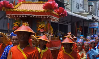 Tưng bừng Lễ hội Nghinh Ông