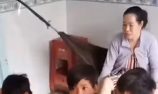 Nhớ cha mẹ, 3 học sinh THCS đi xe đạp gần 400 km tìm thăm