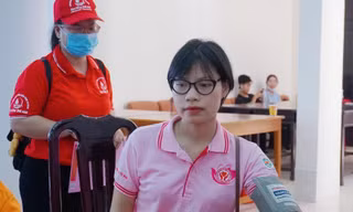 Hiến máu tình nguyện