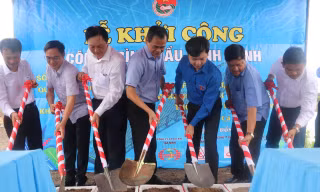  Trung ương Đoàn xây cầu phục vụ bà con vùng sâu Cà Mau