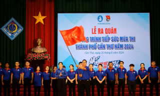 Thanh niên Cần Thơ, An Giang tình nguyện tiếp sức mùa thi tốt nghiệp THPT
