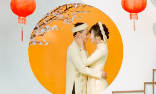 Nữ cán bộ Đoàn ở Vĩnh Long tạm gác đám cưới, chung tay hỗ trợ bà con tiêu thụ nông sản