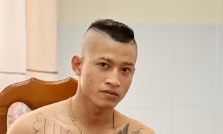 Giật dây chuyền phụ nữ