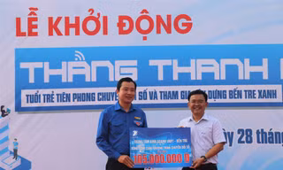 Thanh niên tham gia xây dựng Bến Tre xanh